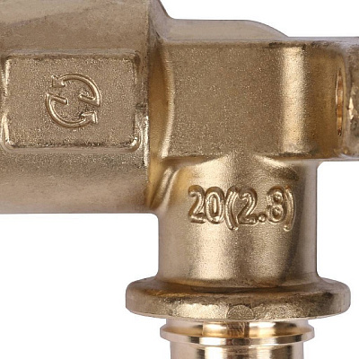 Угольник настенный Stout с длинным нарезным патрубком 20-Rp 1/2, SFA-0032-002012
