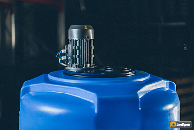 Емкость ЭкоПром T 500 литров с лопастной мешалкой